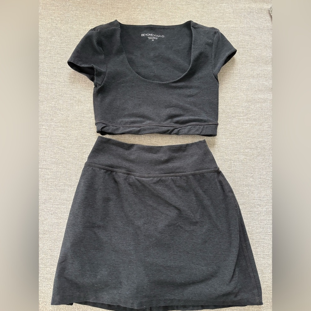 Beyond yoga skirt set XS